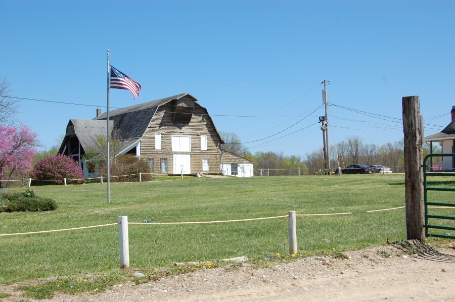 Haspin Acres building